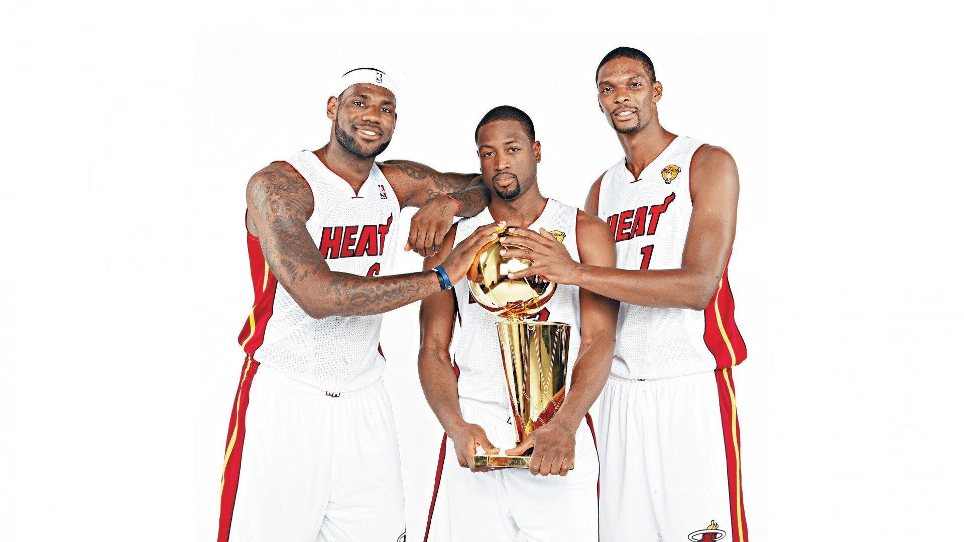 综合格斗巨星铁血纳干诺强势回归，下一战或挑战重量级冠军