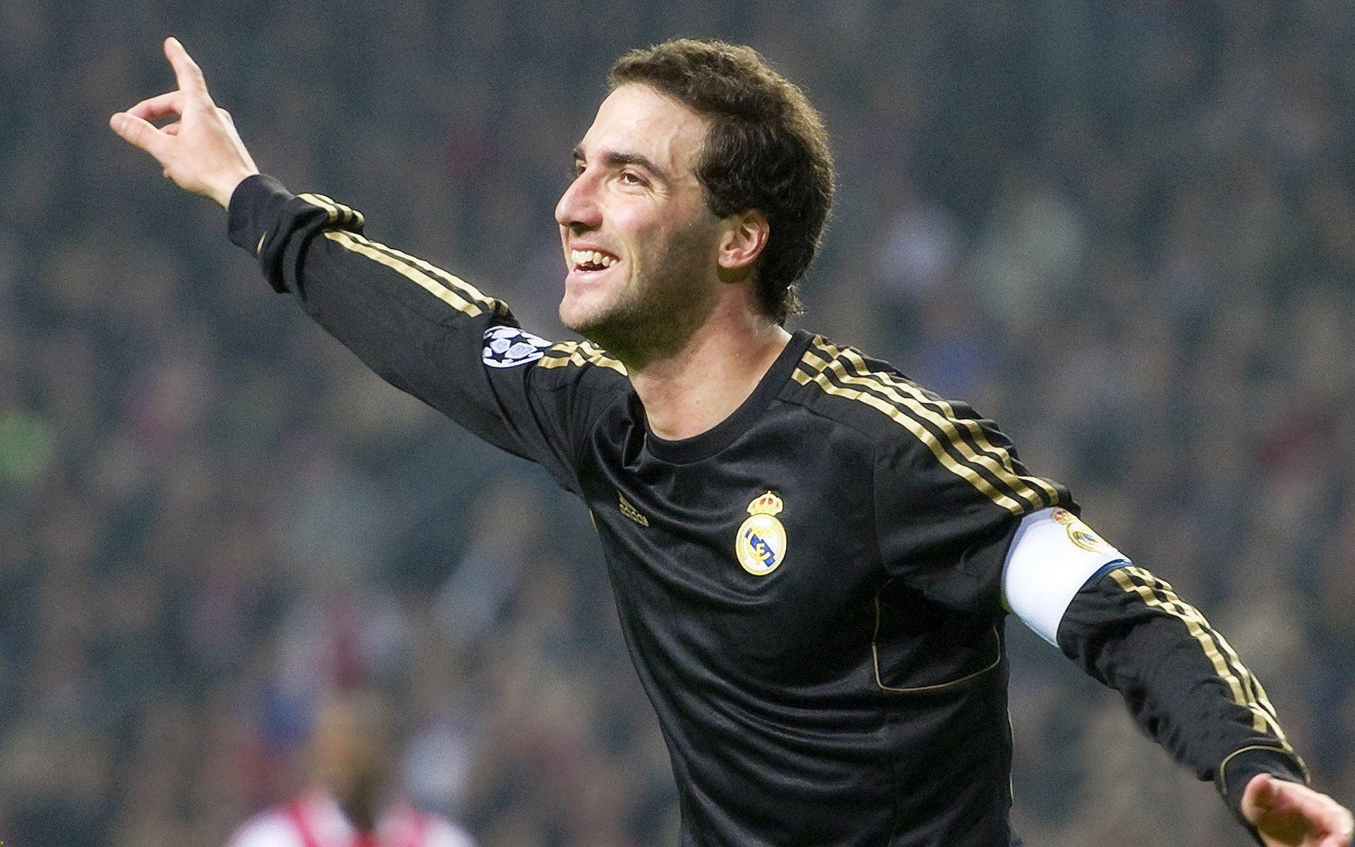 CBA季后赛激战正酣 辽宁队力克广东队挺进总决赛